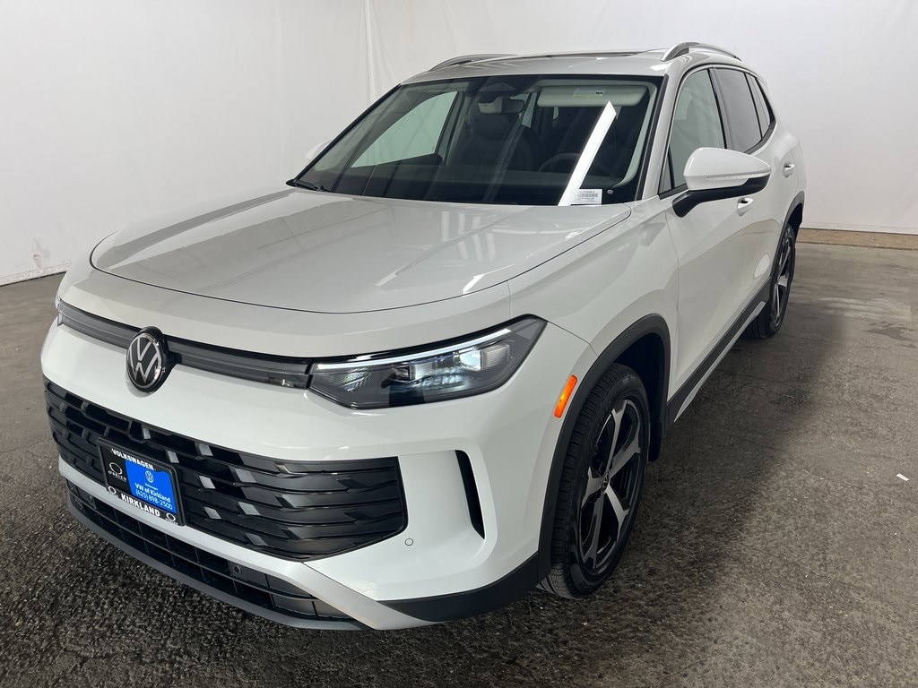 2025 Volkswagen Tiguan SE's photo