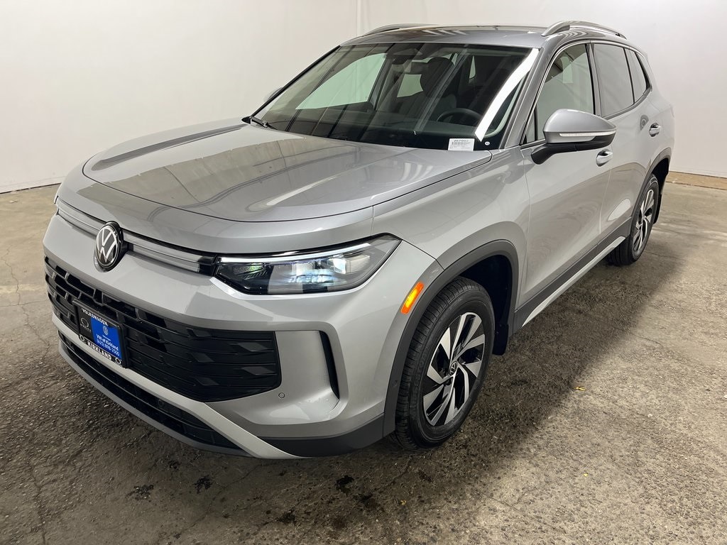 2026 Volkswagen Tiguan S's photo