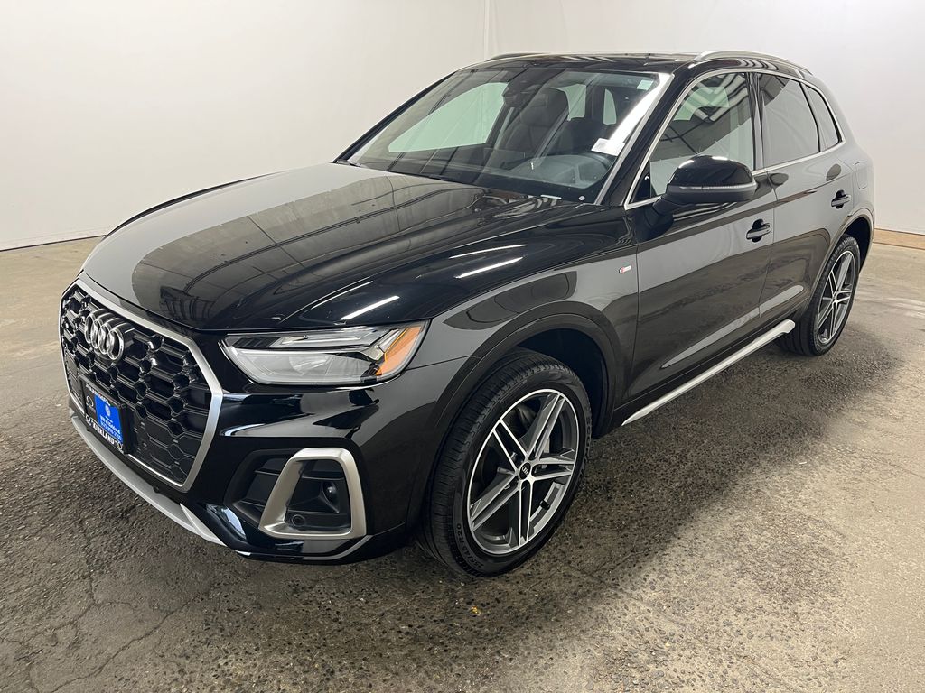 2023 Audi Q5 55 e Premium Plus's photo