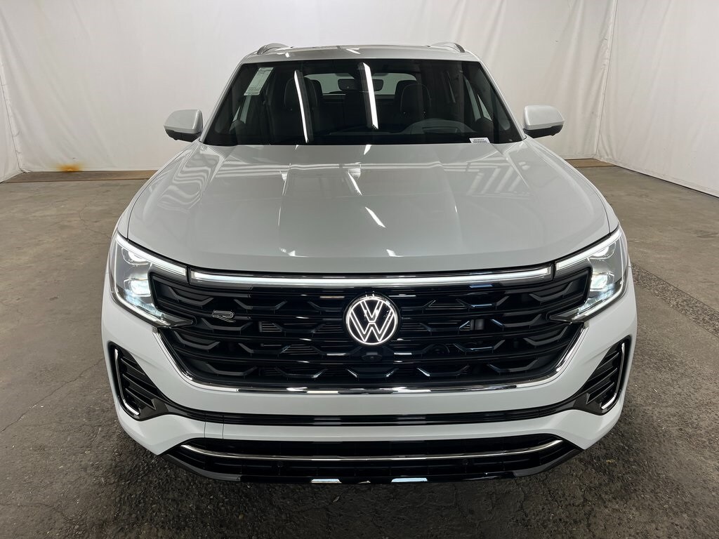 New 2026 Volkswagen Atlas Cross Sport 2.0T SEL Premium R-Line SUV