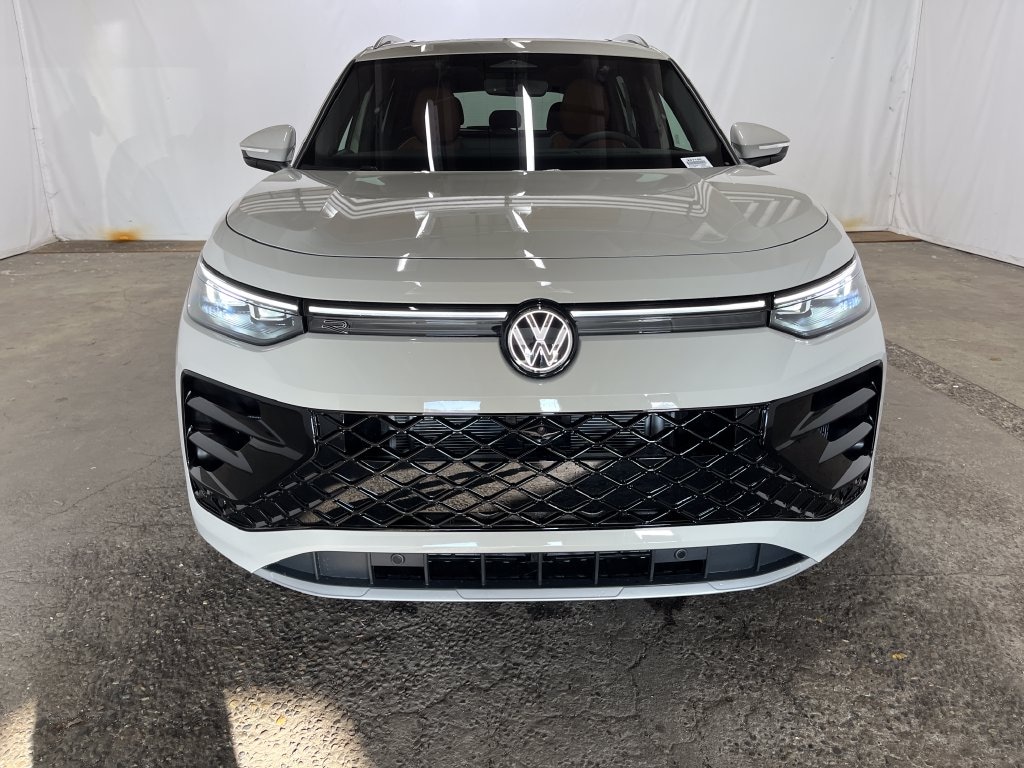 New 2026 Volkswagen Tiguan SEL R-Line Turbo SUV