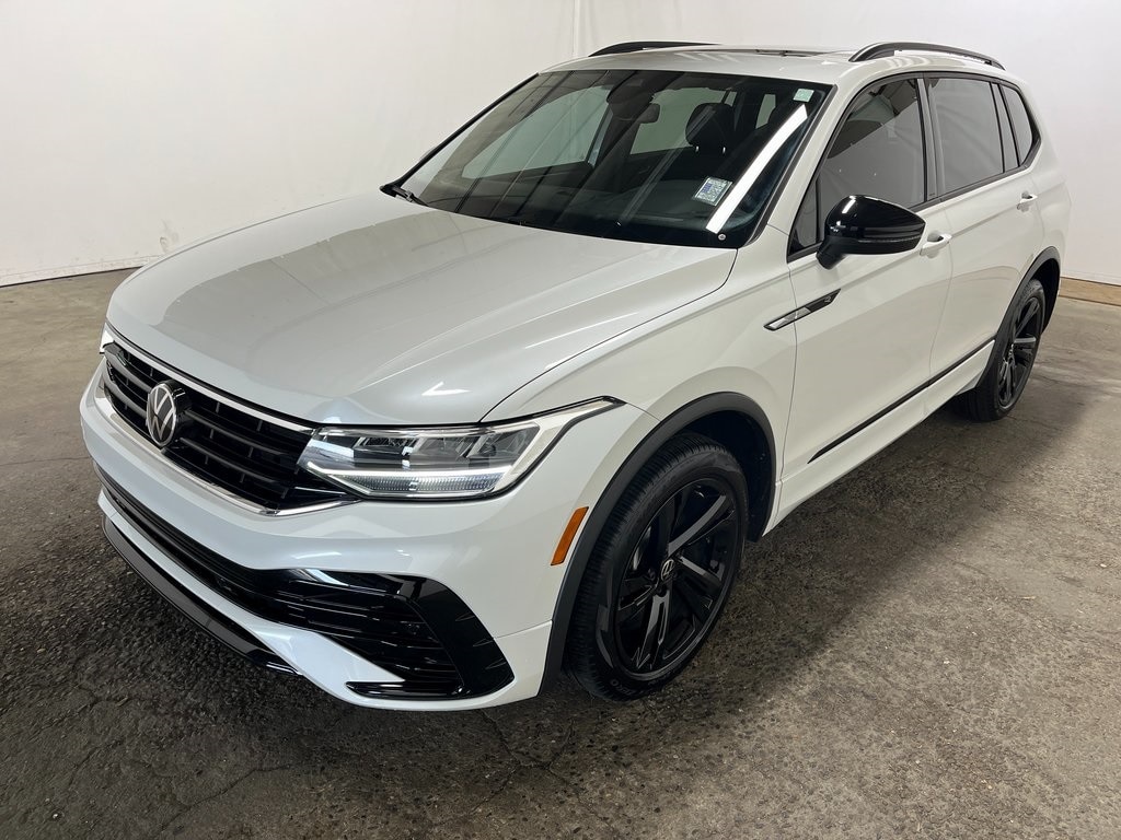 Certified 2023 Volkswagen Tiguan 2.0T SE R-Line Black SUV