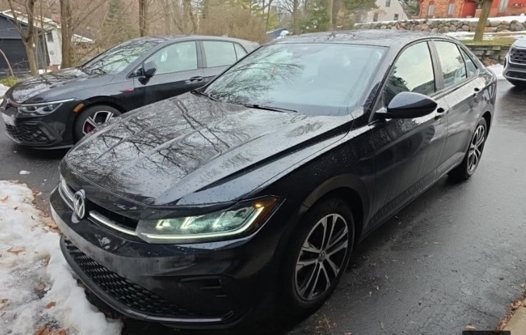 Used 2025 Volkswagen Jetta 1.5T Sport Sedan