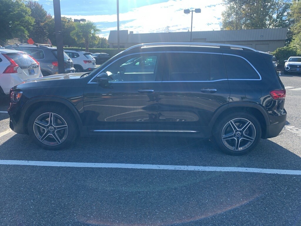 2021 Mercedes Benz GLB 250 photo 2