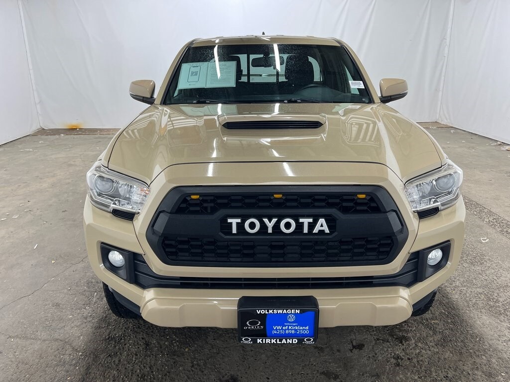 Used 2016 Toyota Tacoma TRD Sport Truck