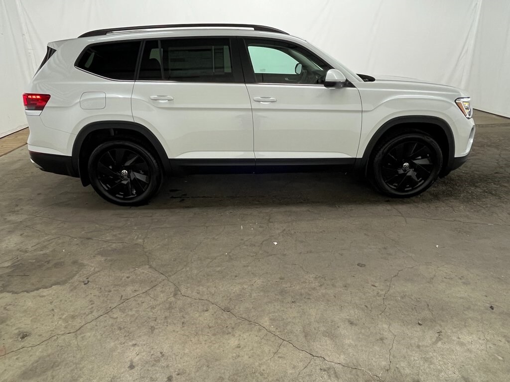 New 2026 Volkswagen Atlas 2.0T SE w/Technology SUV