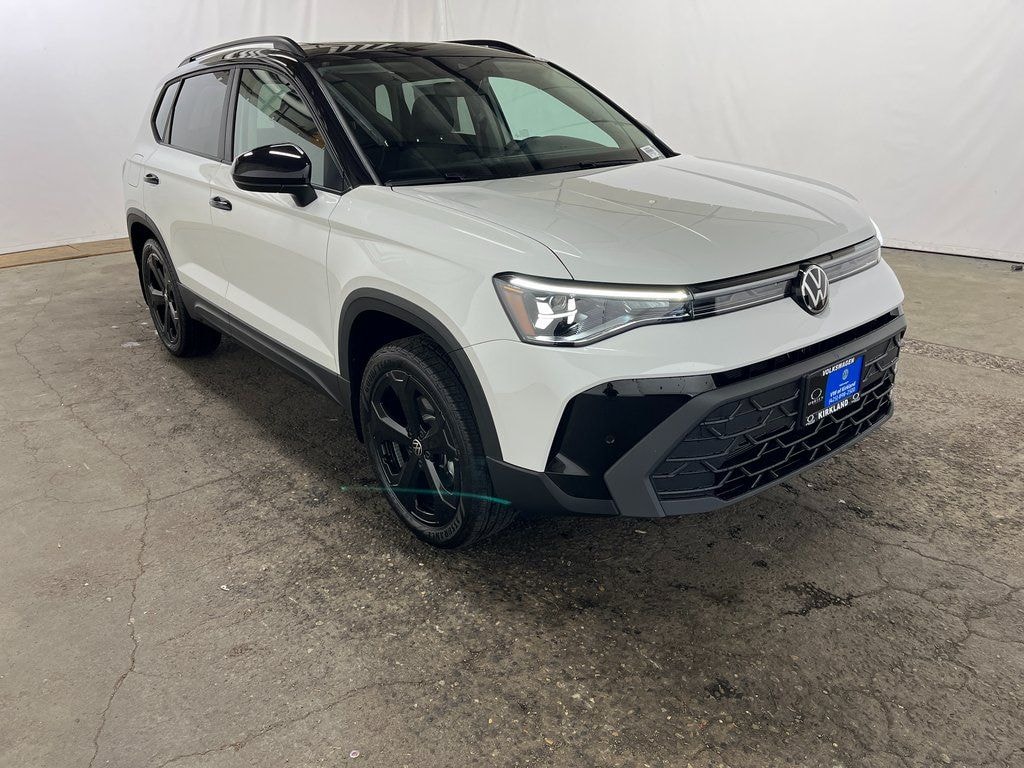 New 2026 Volkswagen Taos 1.5T SE Black SUV