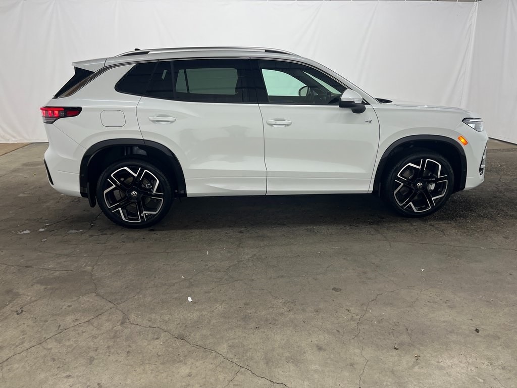 New 2026 Volkswagen Tiguan 2.0T SEL R-Line Turbo SUV