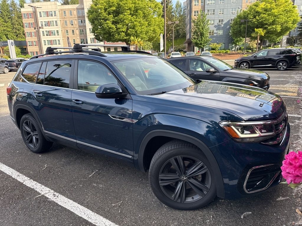 Used 2021 Volkswagen Atlas 3.6L V6 SE w/Technology R-Line SUV