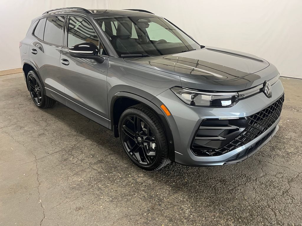 New 2026 Volkswagen Tiguan 2.0T SE R-Line Black SUV