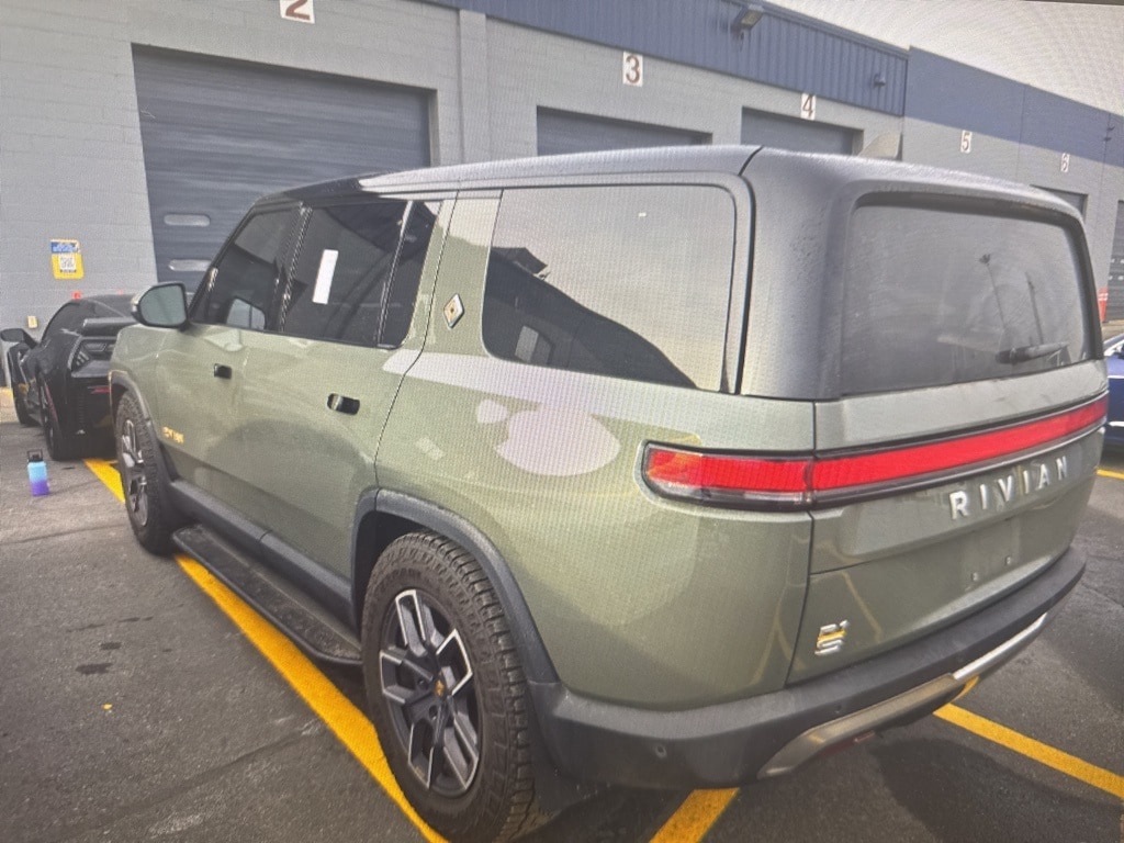 Used 2024 Rivian R1S Launch Edition SUV