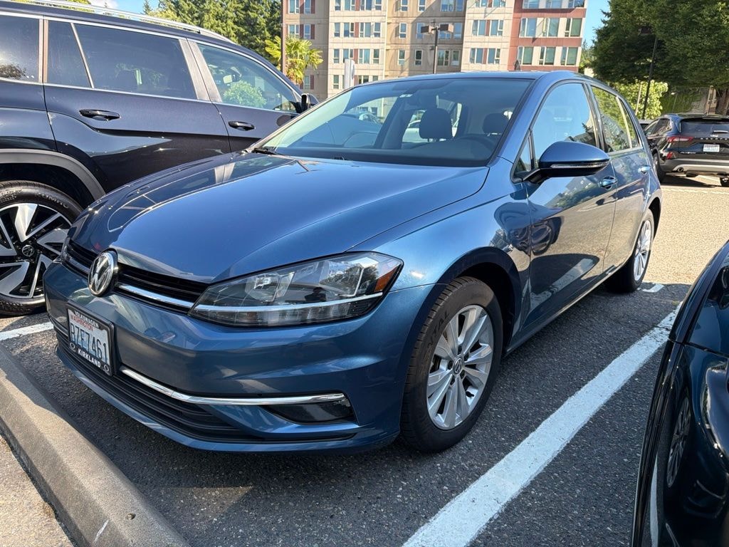 Used 2018 Volkswagen Golf TSI SE 4-Door Hatchback