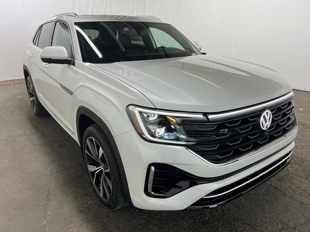 New 2026 Volkswagen Atlas Cross Sport 2.0T SEL Premium R-Line SUV