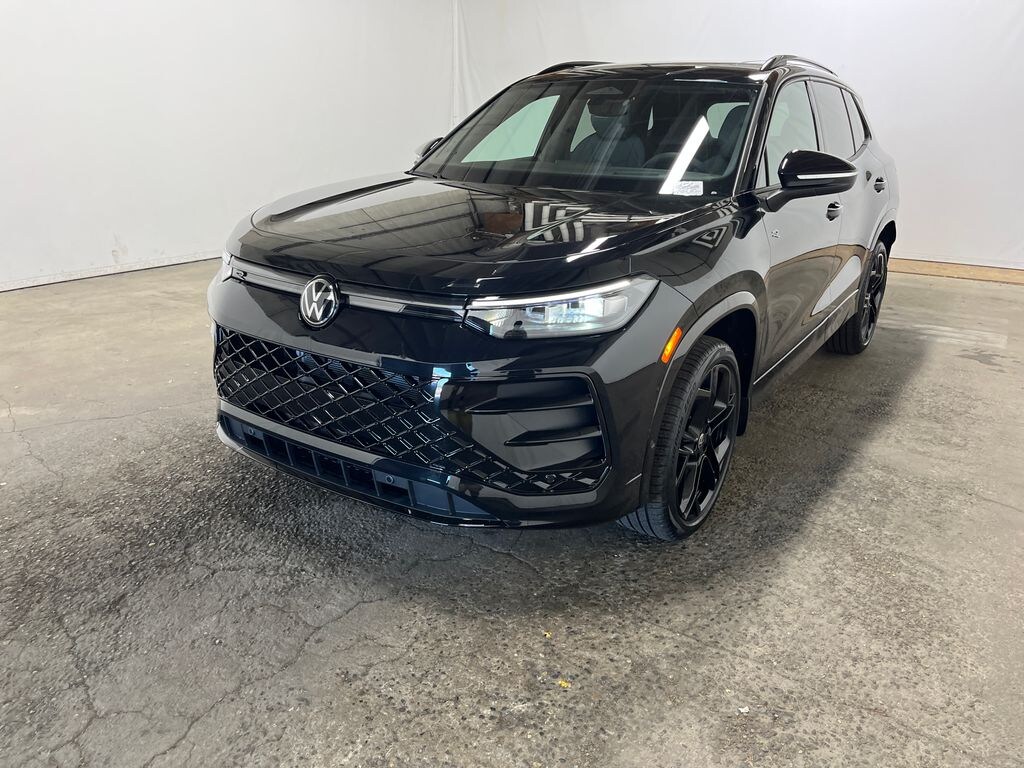 New 2026 Volkswagen Tiguan 2.0T SE R-Line Black SUV