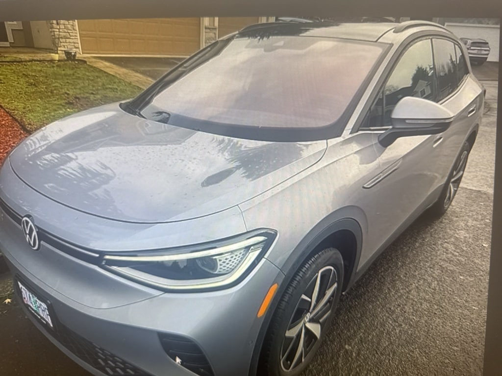 2023 Volkswagen ID.4 Base's photo