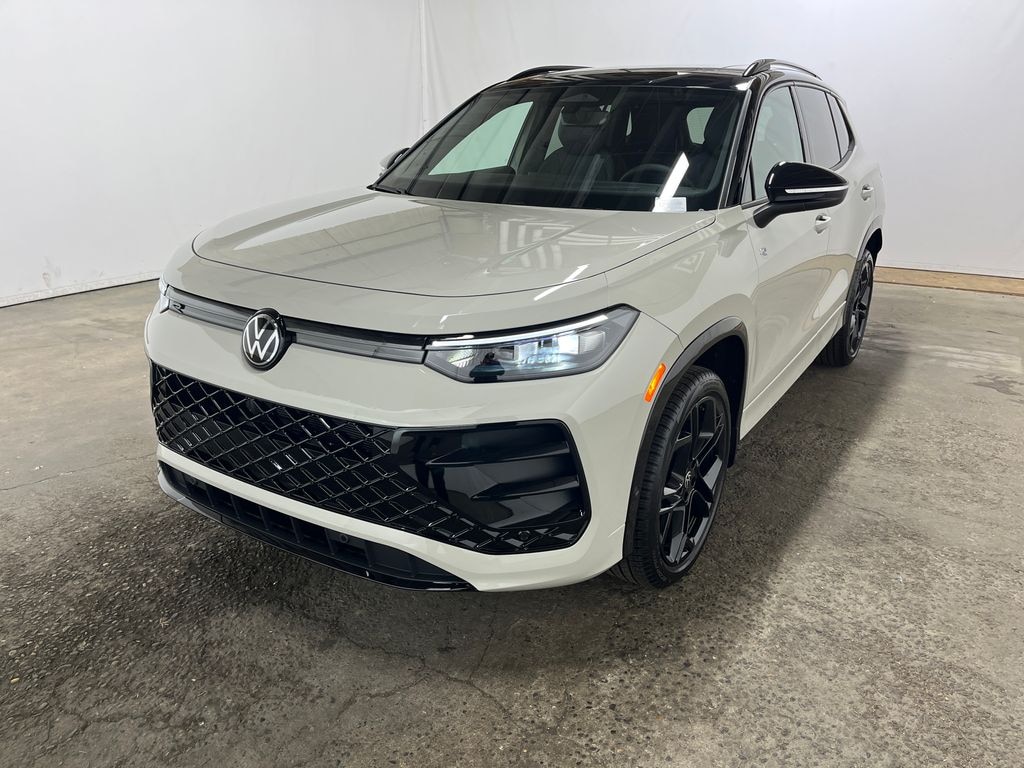 New 2026 Volkswagen Tiguan 2.0T SE R-Line Black SUV
