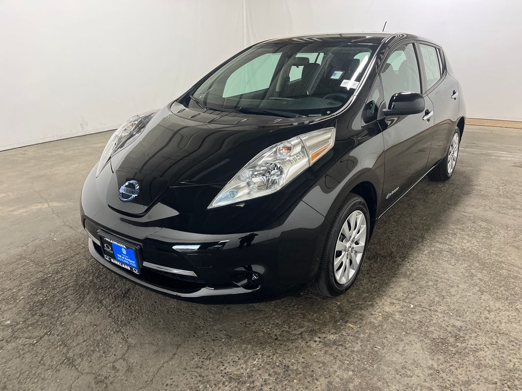 2017 Nissan Leaf S's photo
