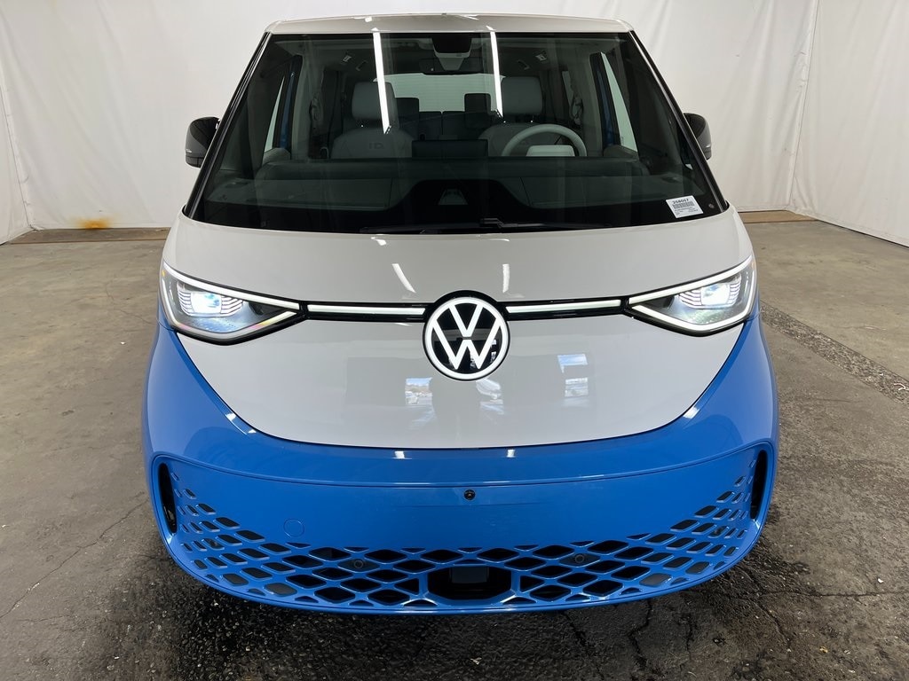 New 2025 Volkswagen ID. Buzz 1st Edition Minivan/Van