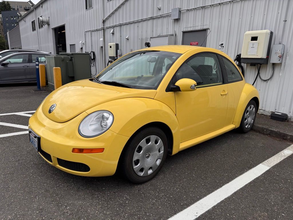2010 Volkswagen Beetle 2.5 AUTO's photo
