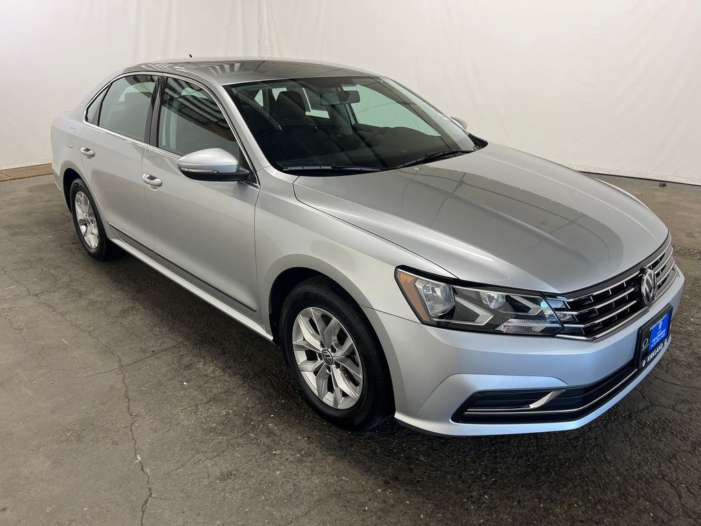 Used 2017 Volkswagen Passat 1.8T S Sedan