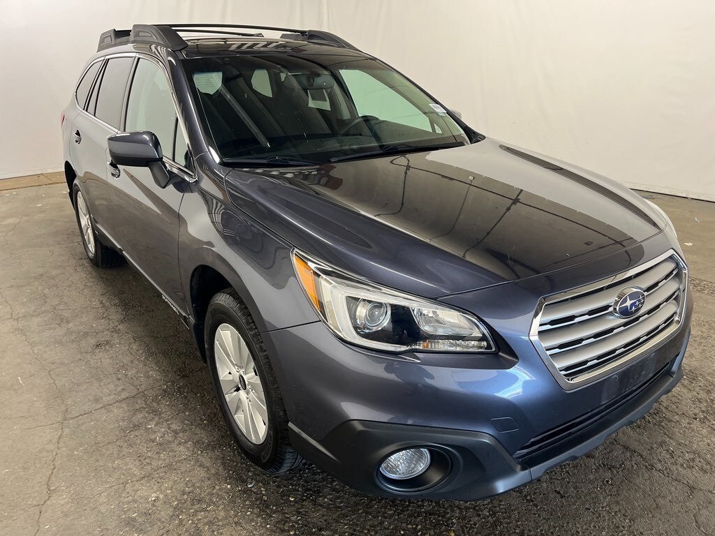 2017 Subaru Outback 2.5i Premium photo 3