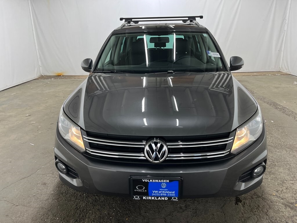 2014 Volkswagen Tiguan SEL photo 2
