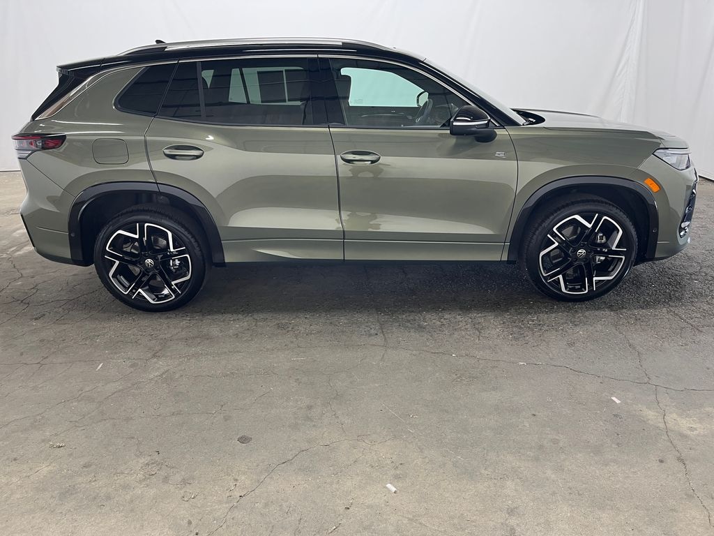 Certified 2026 Volkswagen Tiguan 2.0T SEL R-Line Turbo SUV