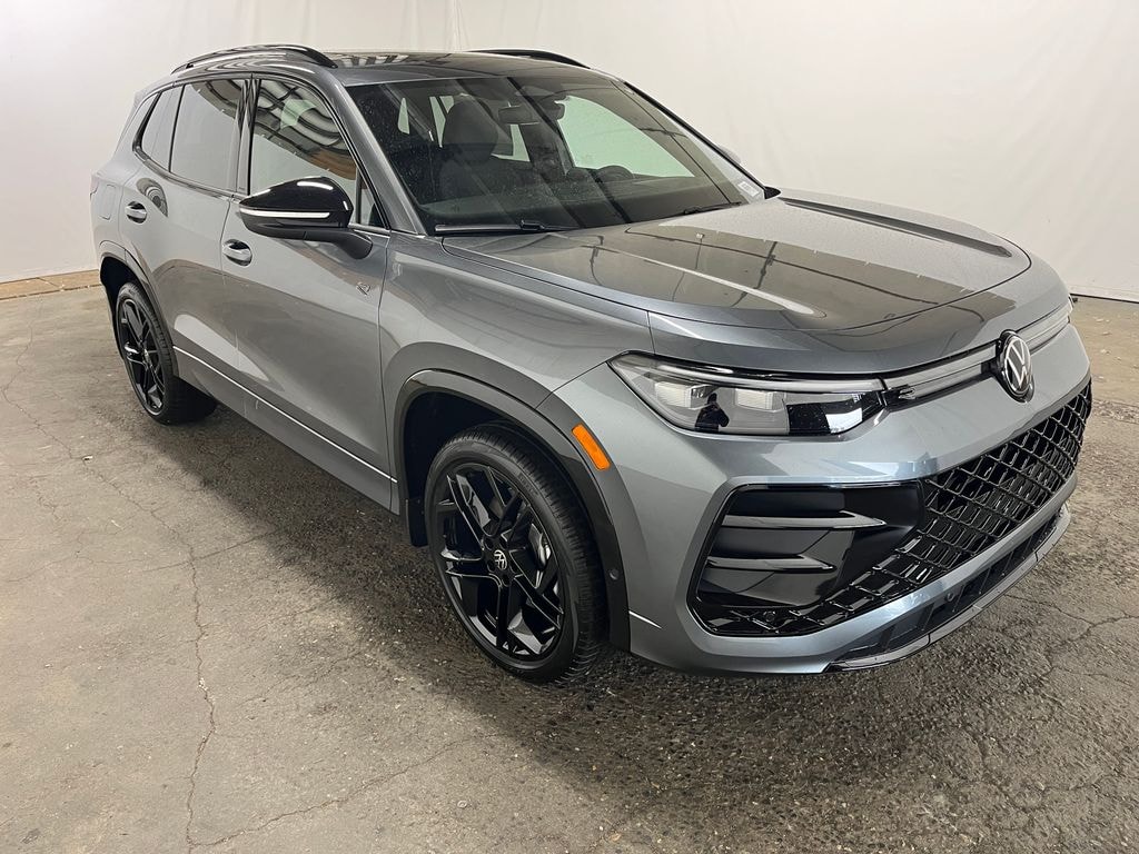 New 2026 Volkswagen Tiguan 2.0T SE R-Line Black SUV