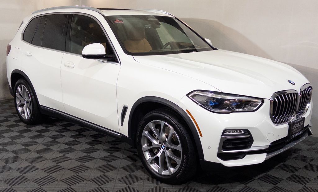 2021 BMW X5 xDrive45e's photo