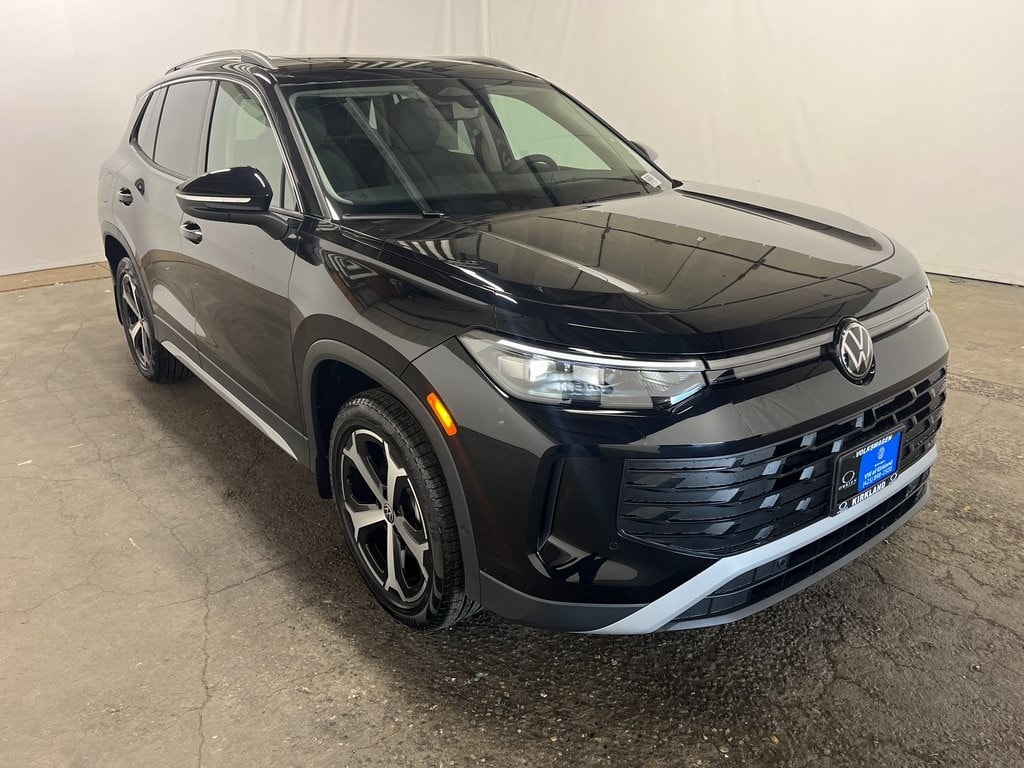 New 2025 Volkswagen Tiguan 2.0T SE SUV