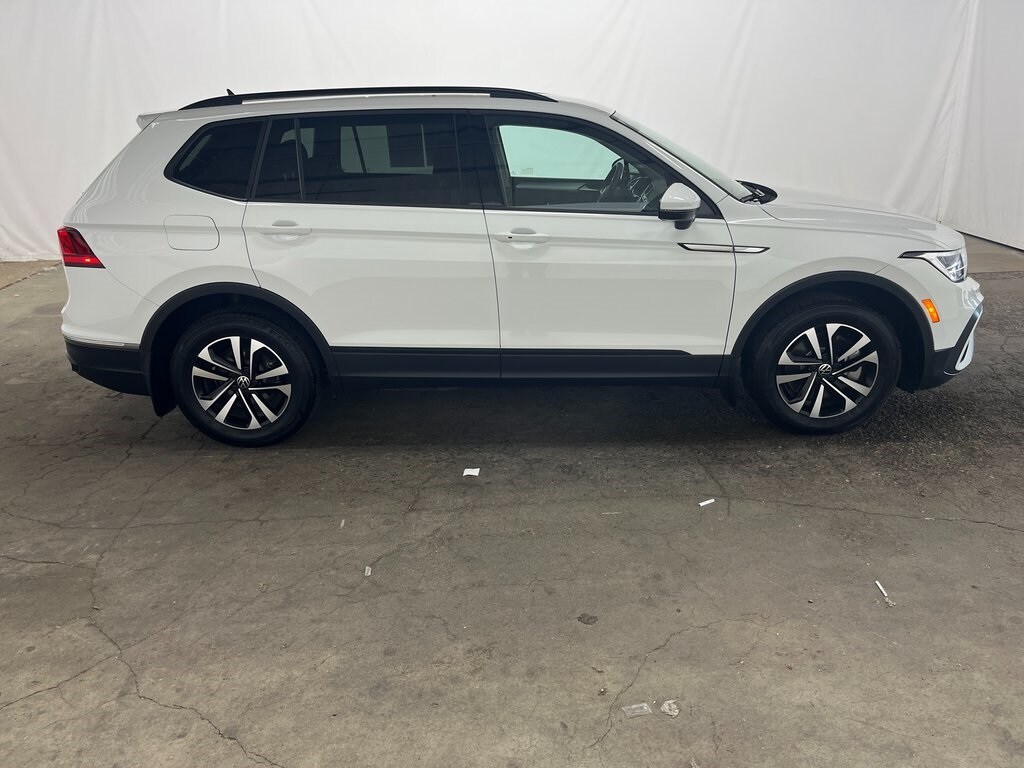 2023 Volkswagen Tiguan S photo 3
