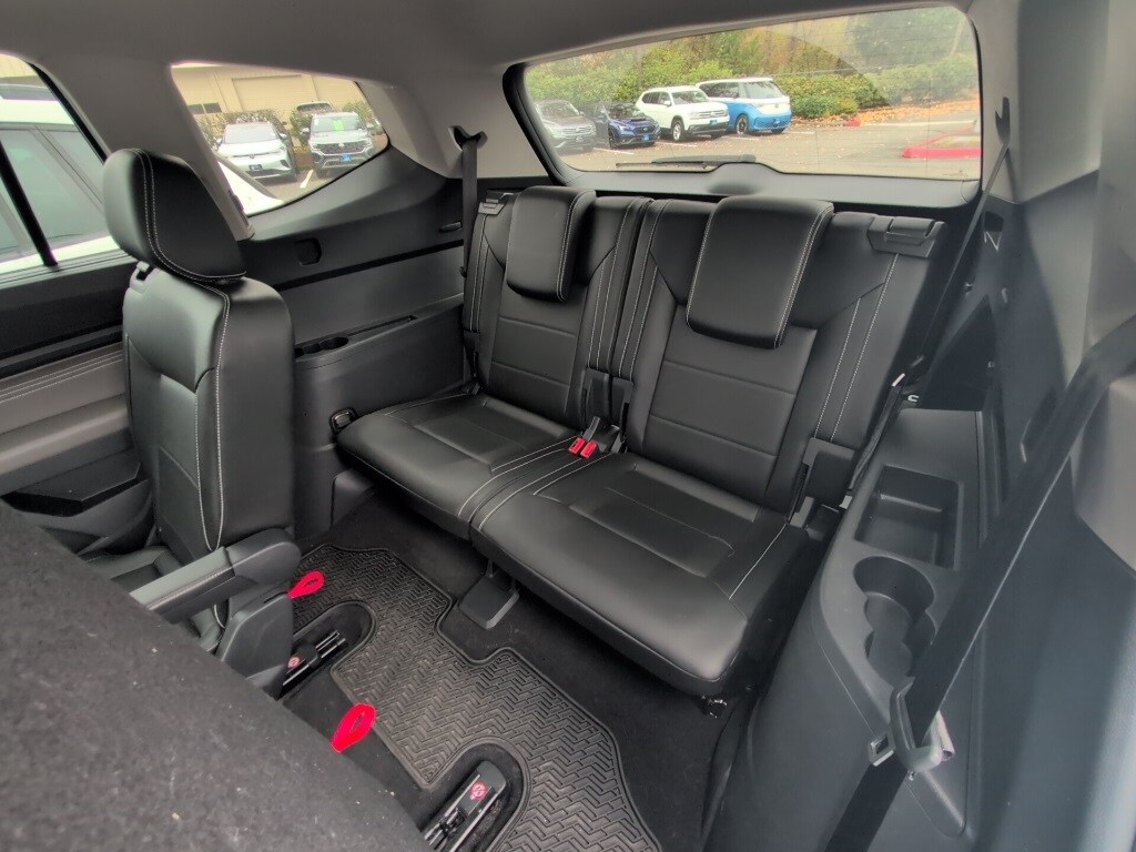 2022 Volkswagen Atlas SEL photo 4