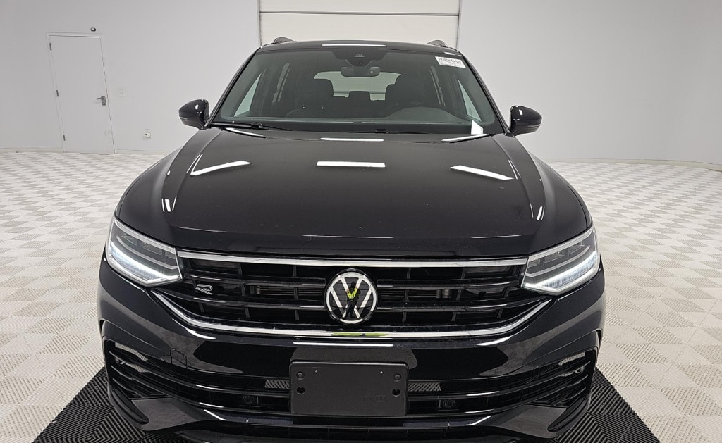 Used 2024 Volkswagen Tiguan 2.0T SE R-Line Black SUV