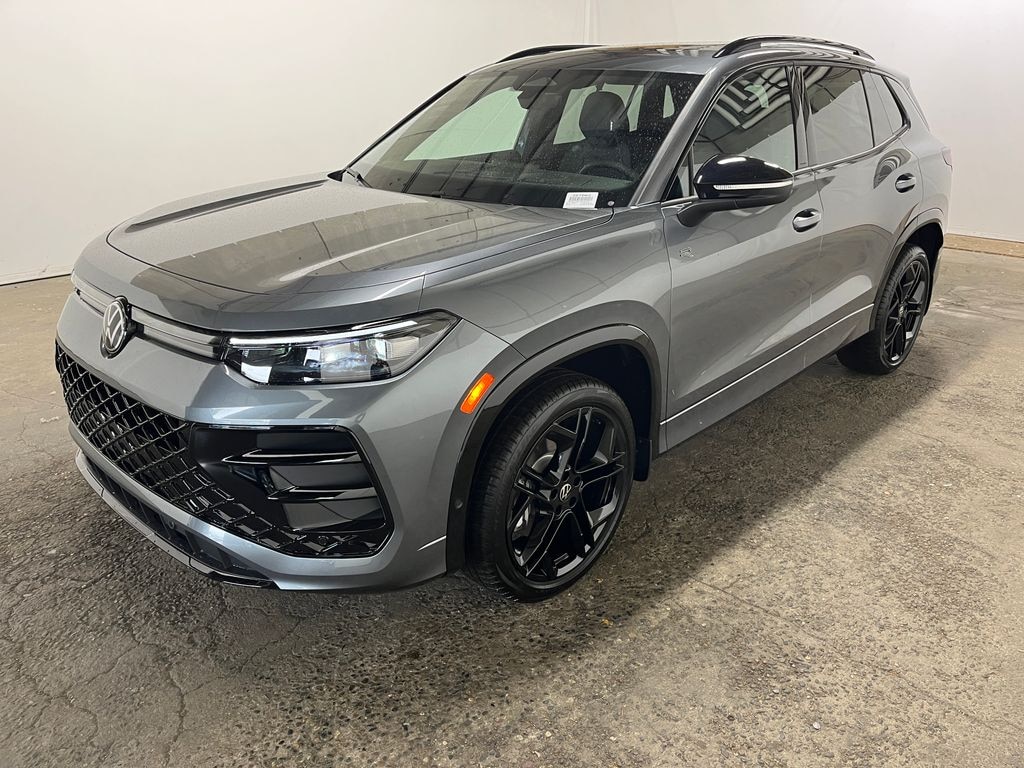 New 2026 Volkswagen Tiguan 2.0T SE R-Line Black SUV