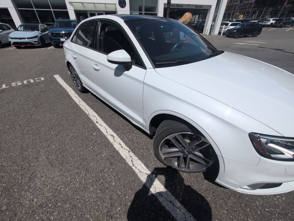 2017 Audi A3 2.0T quattro S tronic Premium's photo