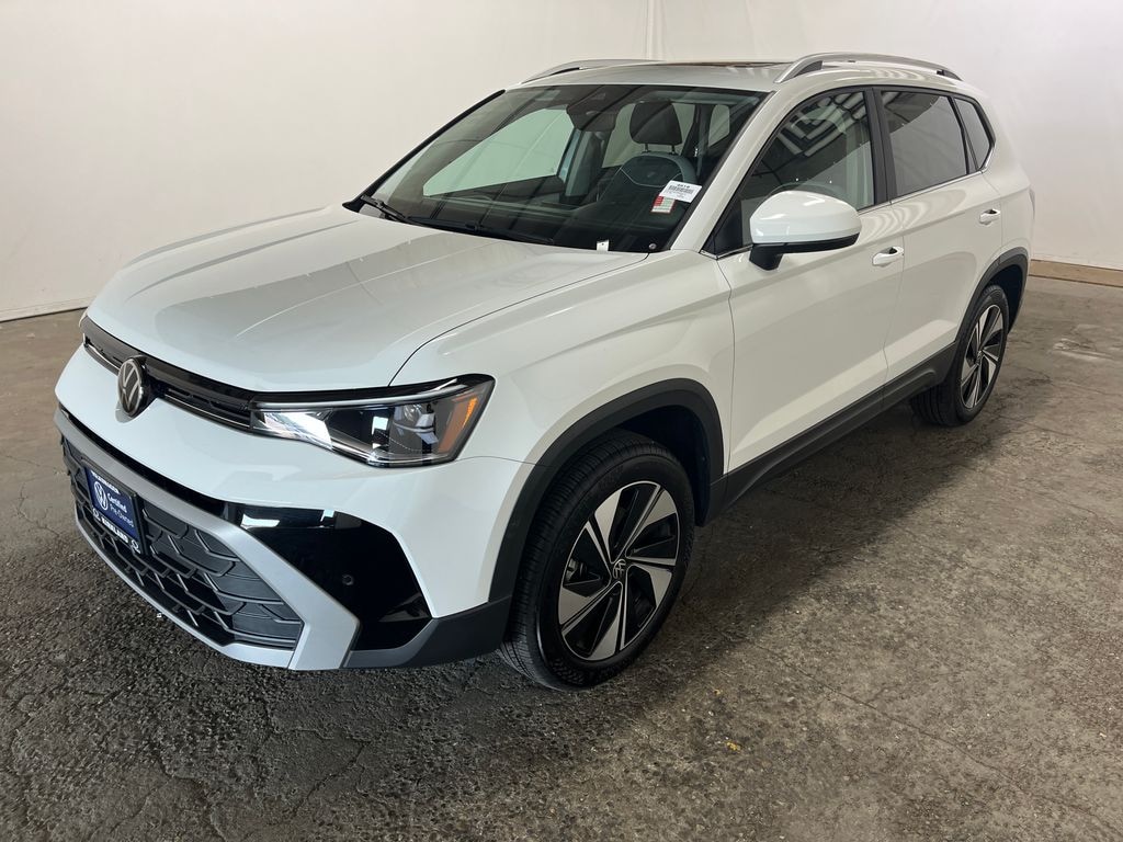 Certified 2025 Volkswagen Taos 1.5T SE SUV
