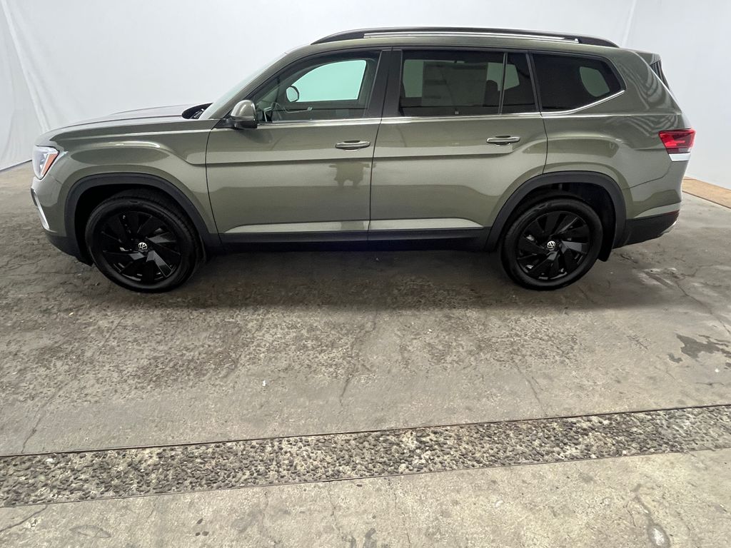 2026 Volkswagen Atlas SE w/Tech - Photo 8