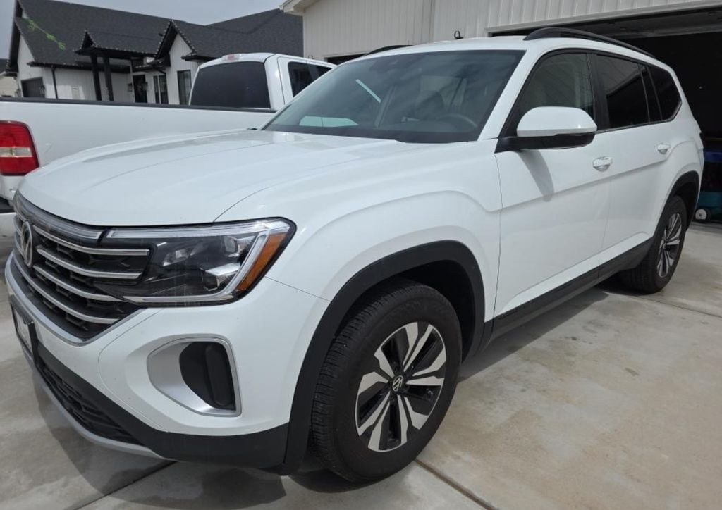 2025 Volkswagen Atlas SE