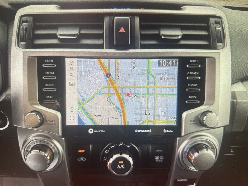 2022 Toyota 4Runner SR5 Premium photo 3