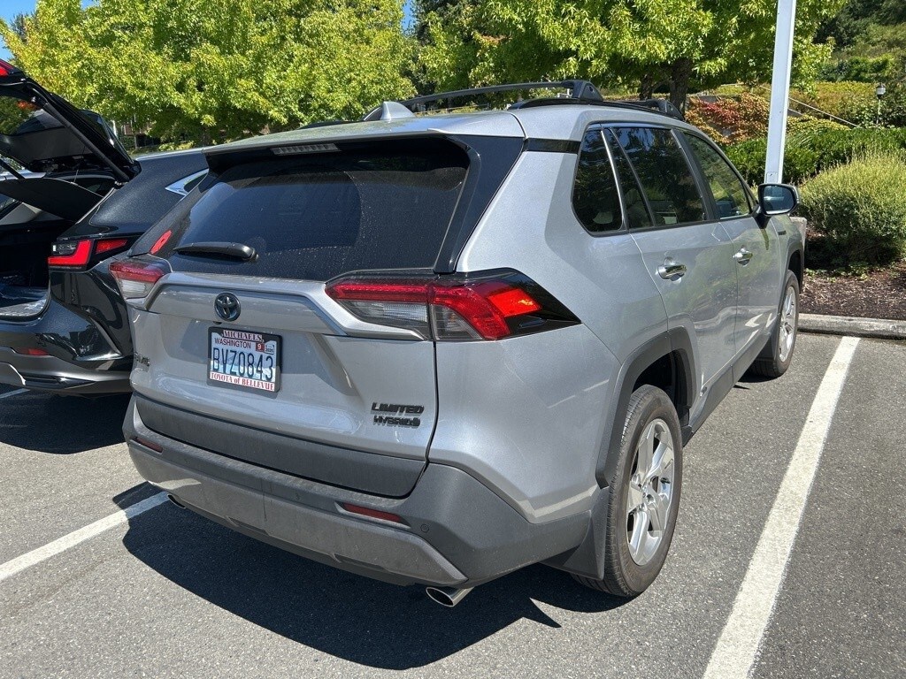 2020 Toyota RAV4 Hybrid Limited photo 3