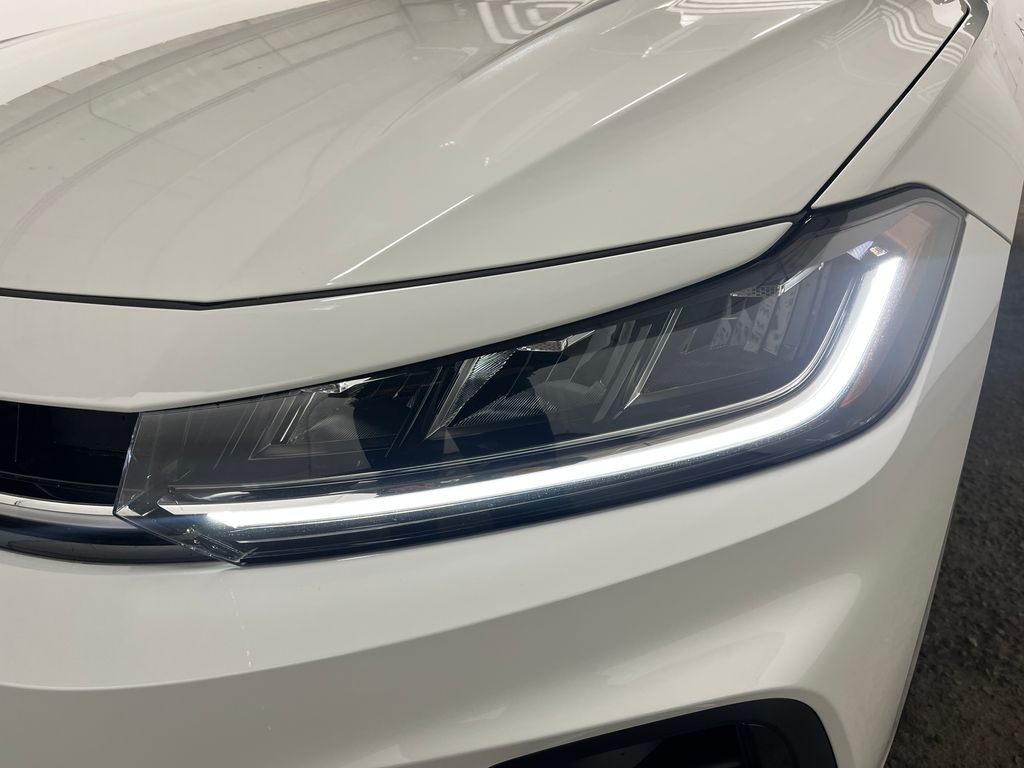 2026 Volkswagen Jetta Sport - Photo 9