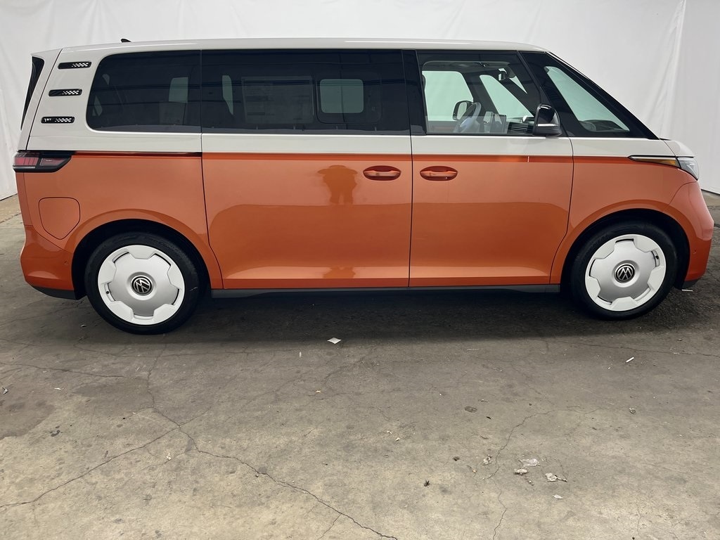 New 2025 Volkswagen ID. Buzz 1st Edition Minivan/Van