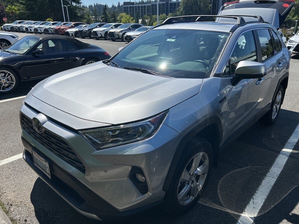 2020 Toyota RAV4 Hybrid Limited photo 2