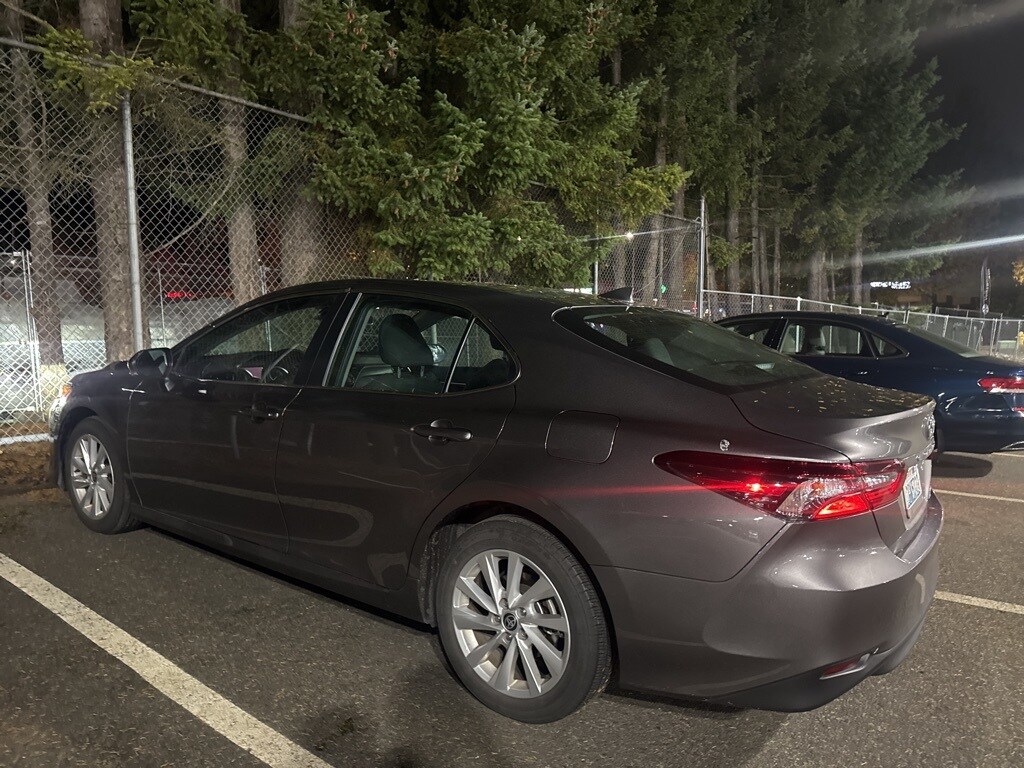 2023 Toyota Camry LE photo 2