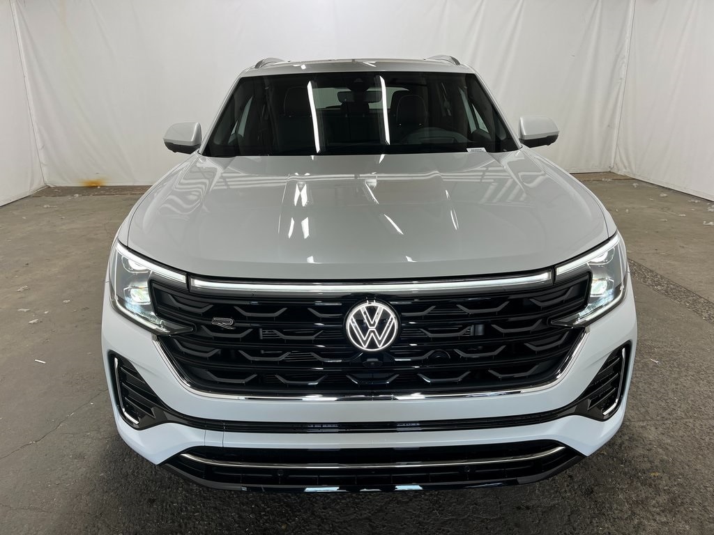 New 2026 Volkswagen Atlas Cross Sport 2.0T SEL Premium R-Line SUV
