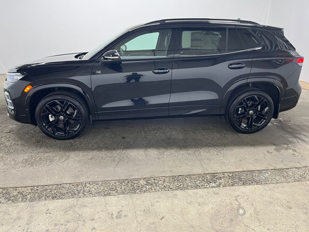 2026 Volkswagen Tiguan SE R-LINE BLACK - Photo 8