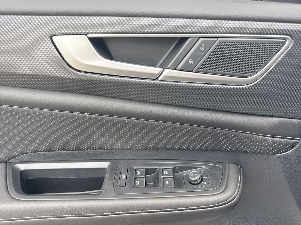 2025 Volkswagen Atlas Cross Sport SEL - Photo 25