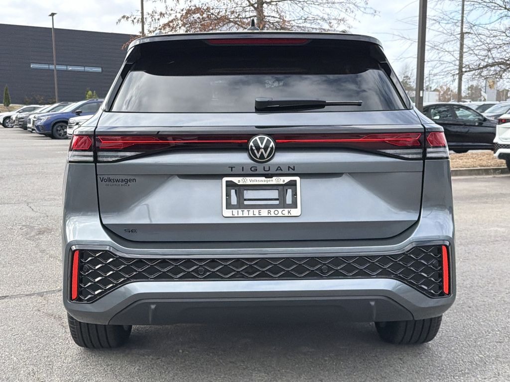 New 2026 Volkswagen Tiguan 2.0T SE R-Line Black SUV