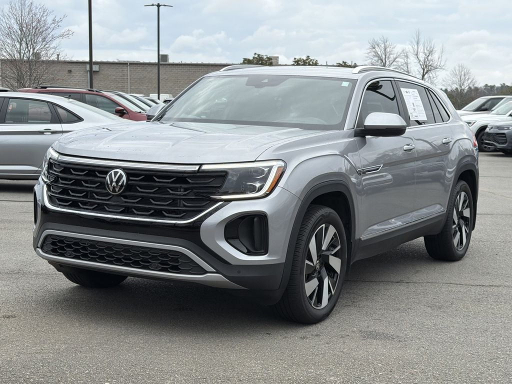 2025 Volkswagen Atlas Cross Sport 2.0T SEL 4MOTION's photo