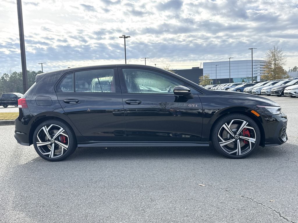2026 Volkswagen Golf GTI SE - Photo 6
